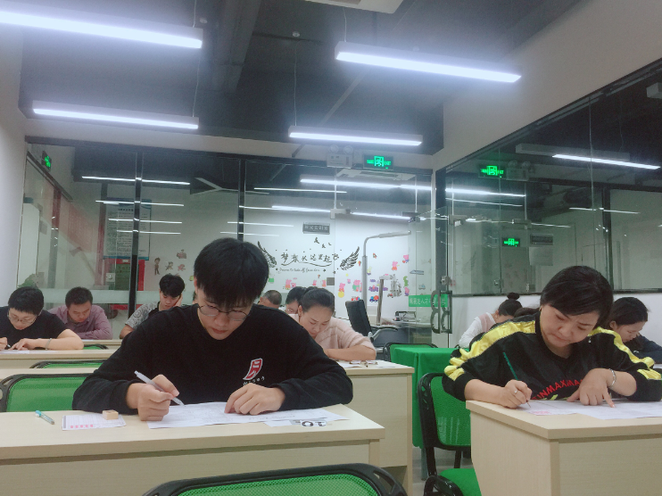 深圳視普泰第四屆驗光師定配工培訓班順利畢業！！！