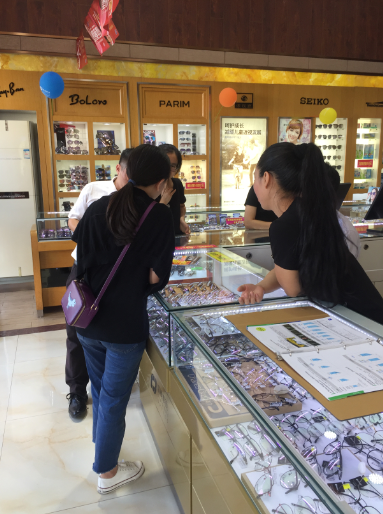 【開眼鏡店分享】頂級眼鏡店銷售：顧客還價，一句話搞定！！！