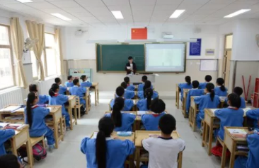 3年“教室燈光”監測，哈爾濱市中小學衛生保健所長建議從光源入手防控近視