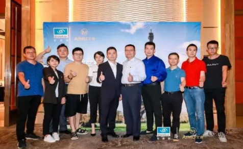 品類功能化升級，創造極致感體驗：依視路聯合歐萊雅舉行跨界培訓會