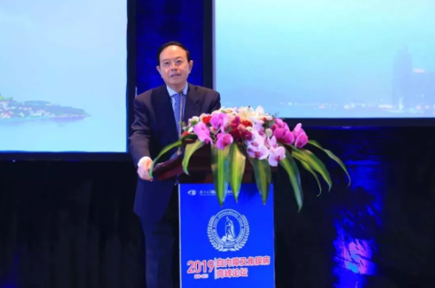 【眼視光盛會】海峽兩岸眼科大咖廈門論劍，2019白內障及角膜病高峰論壇精彩回顧