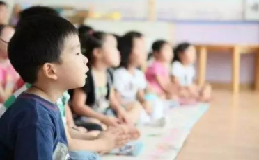 法制日報調查：兒童近視治療市場亂象：視力康復“治療”不可信